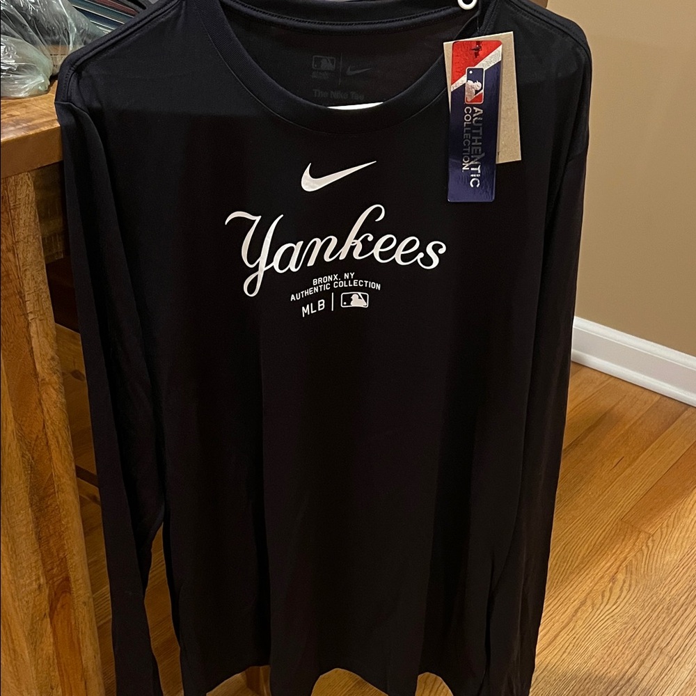 Nike Yankees Blue Long Sleeve Tee